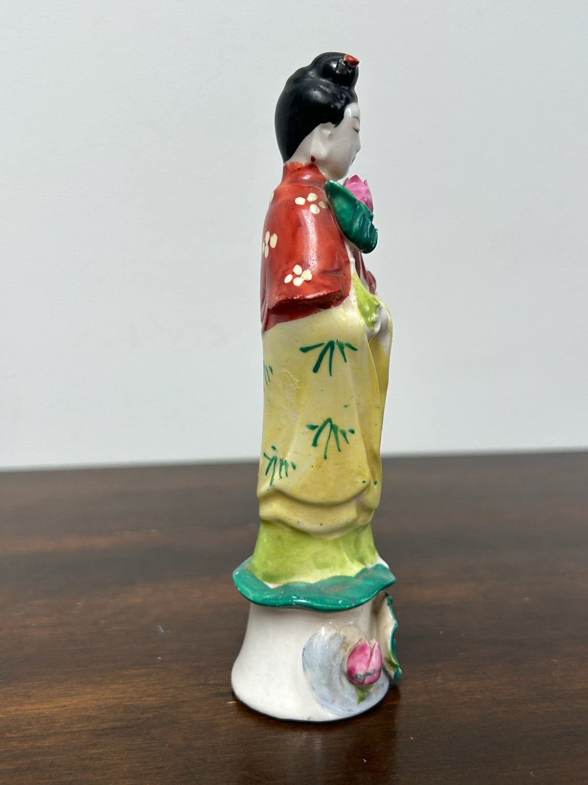 Chinese Famille Rose Porcelain Figure Guanyin Standing Lady Antique 14cm2