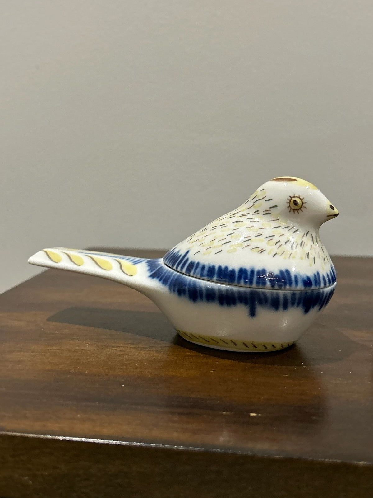 Pair Viana do Castelo Portugal Hand Painted Bird Lidded Pots with Spoons Teresa3