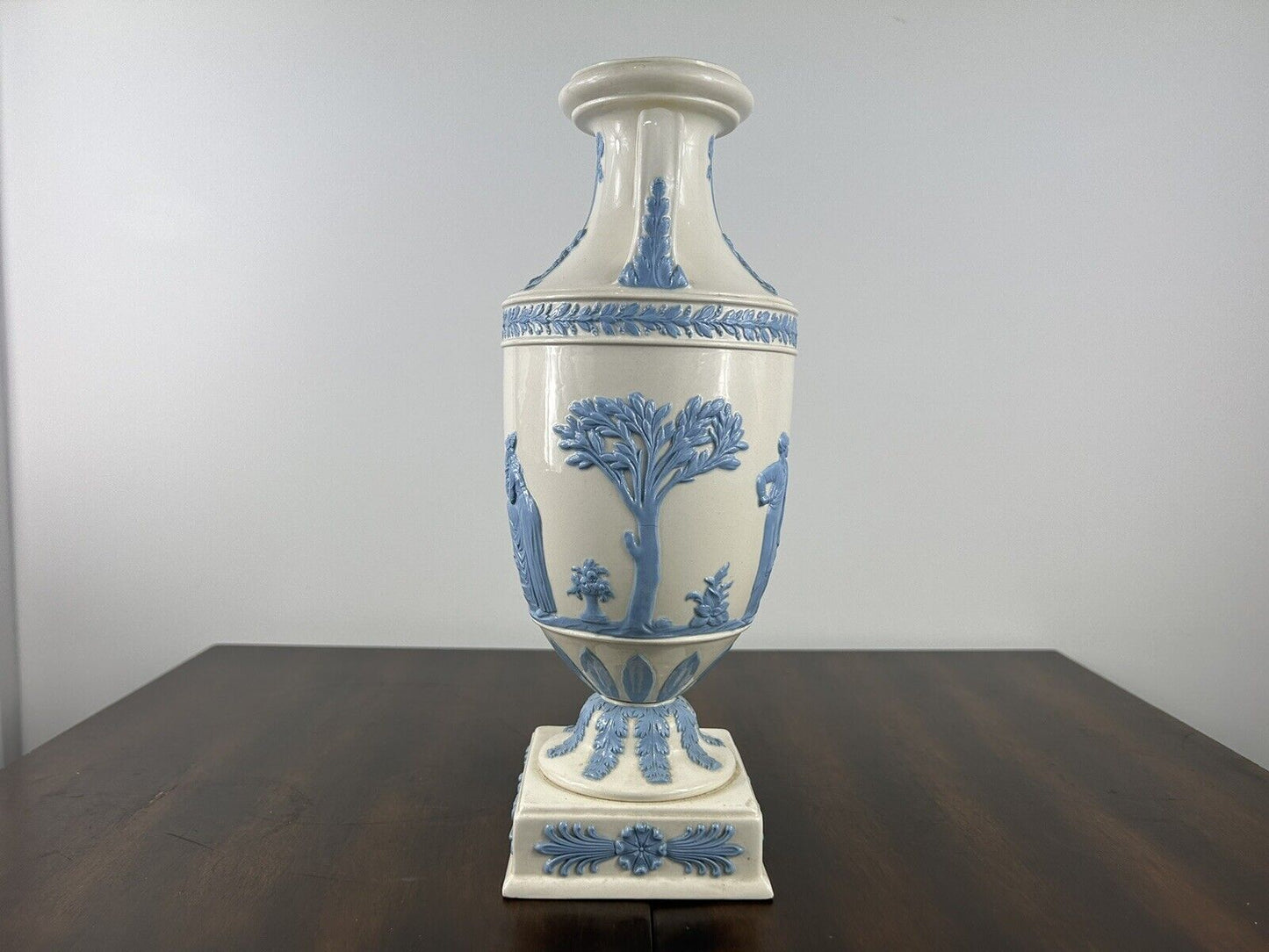 Wedgwood Queensware Trophy Vase Porcelain Wedgwood Urn