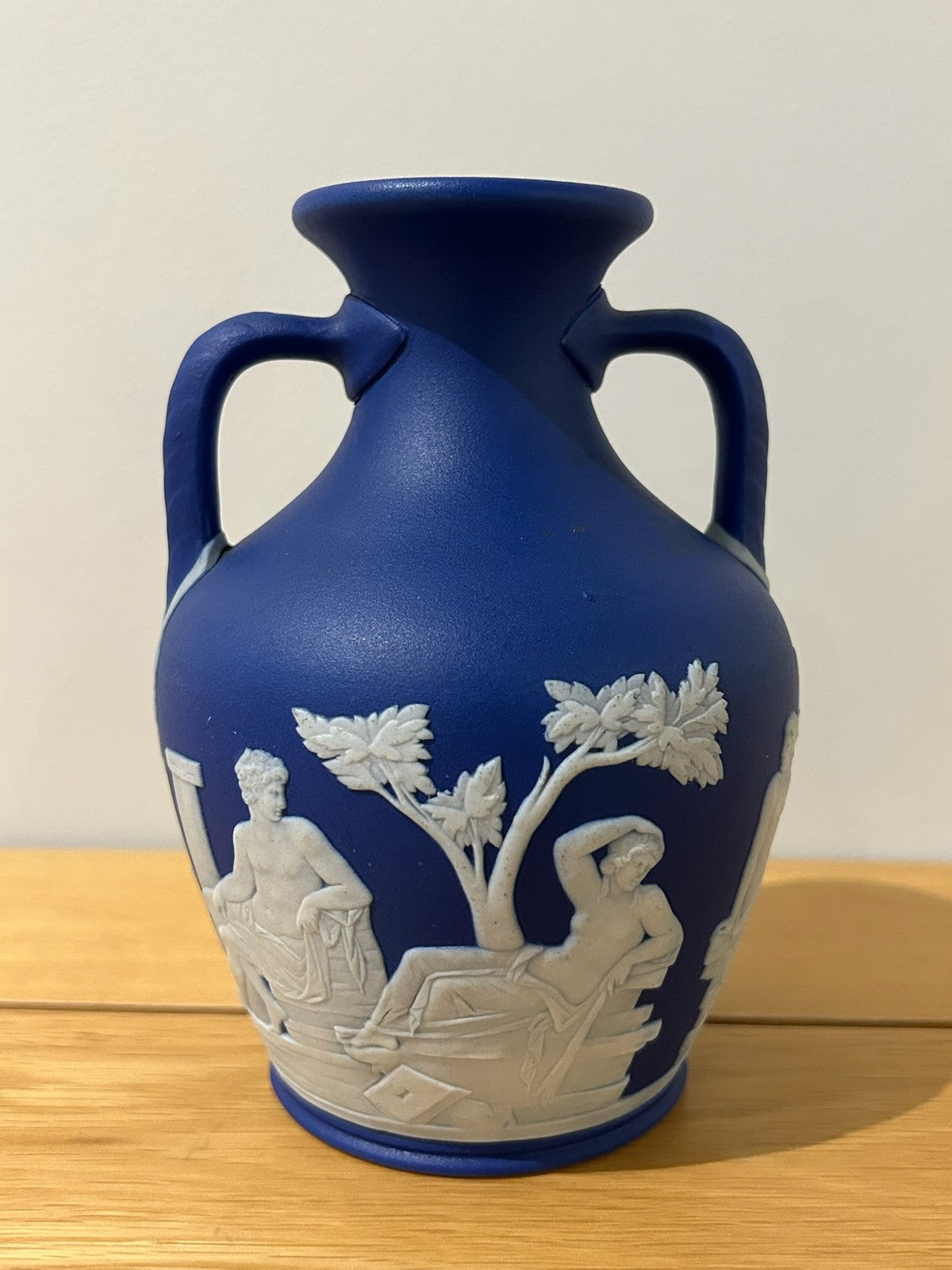 Antique Wedgwood Portland Vase Dark Blue Jasper Dip Impressed c1820 50 16cm 22