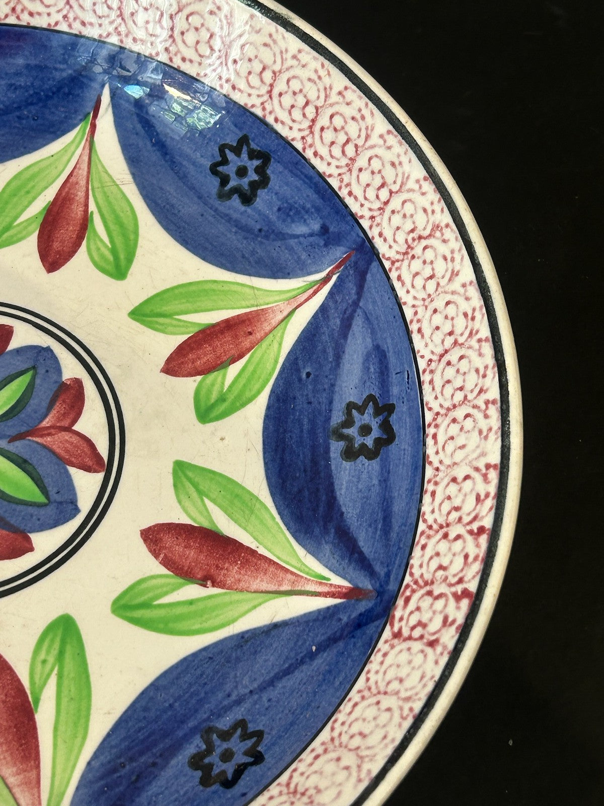 Antique 19th Century Spongeware Hand Painted Plate Blue Red Green Leaves 28cm3