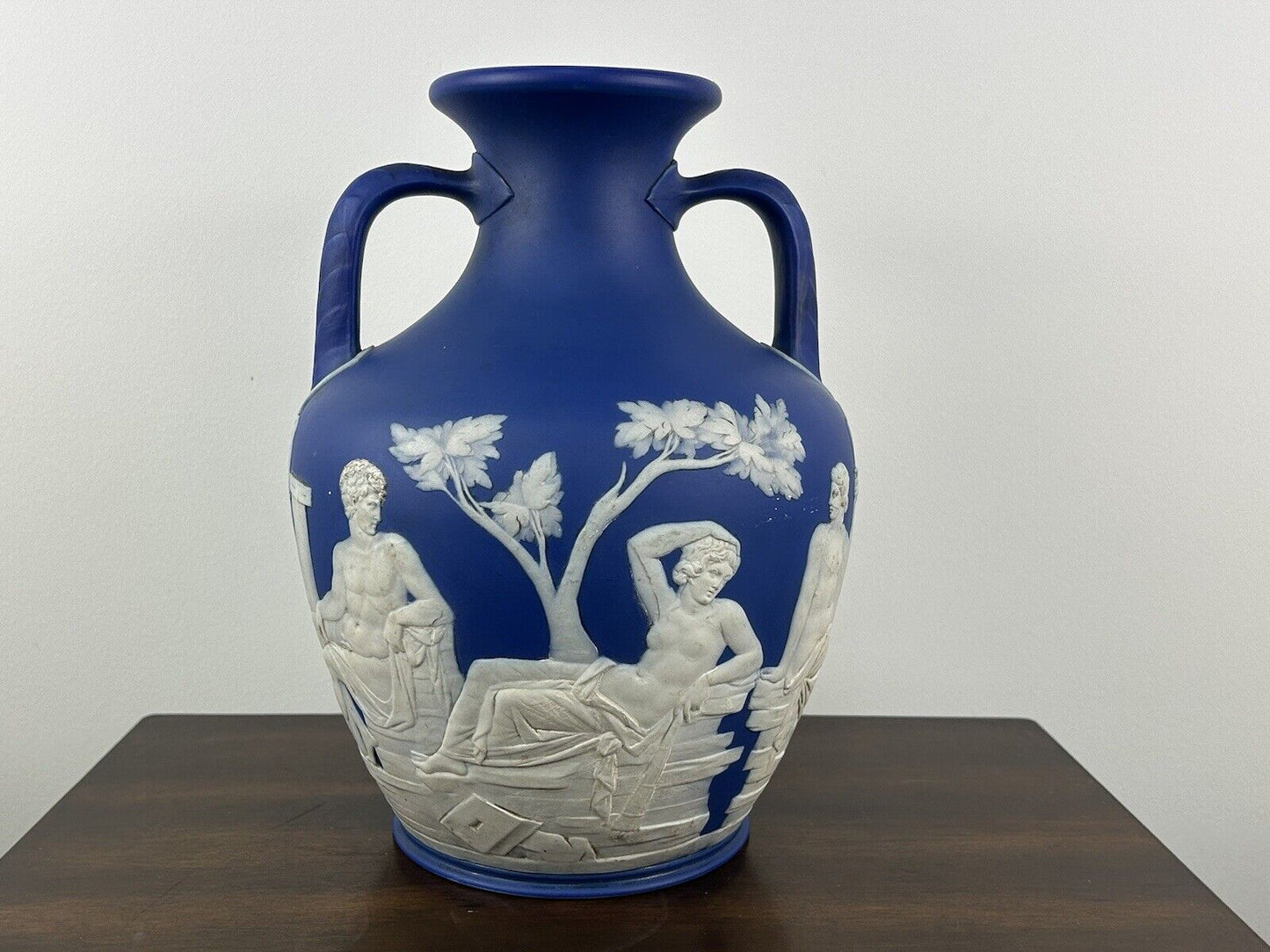 Wedgwood portland Vase Full Size 19th Century Jasperware Portland Vase - 26cm