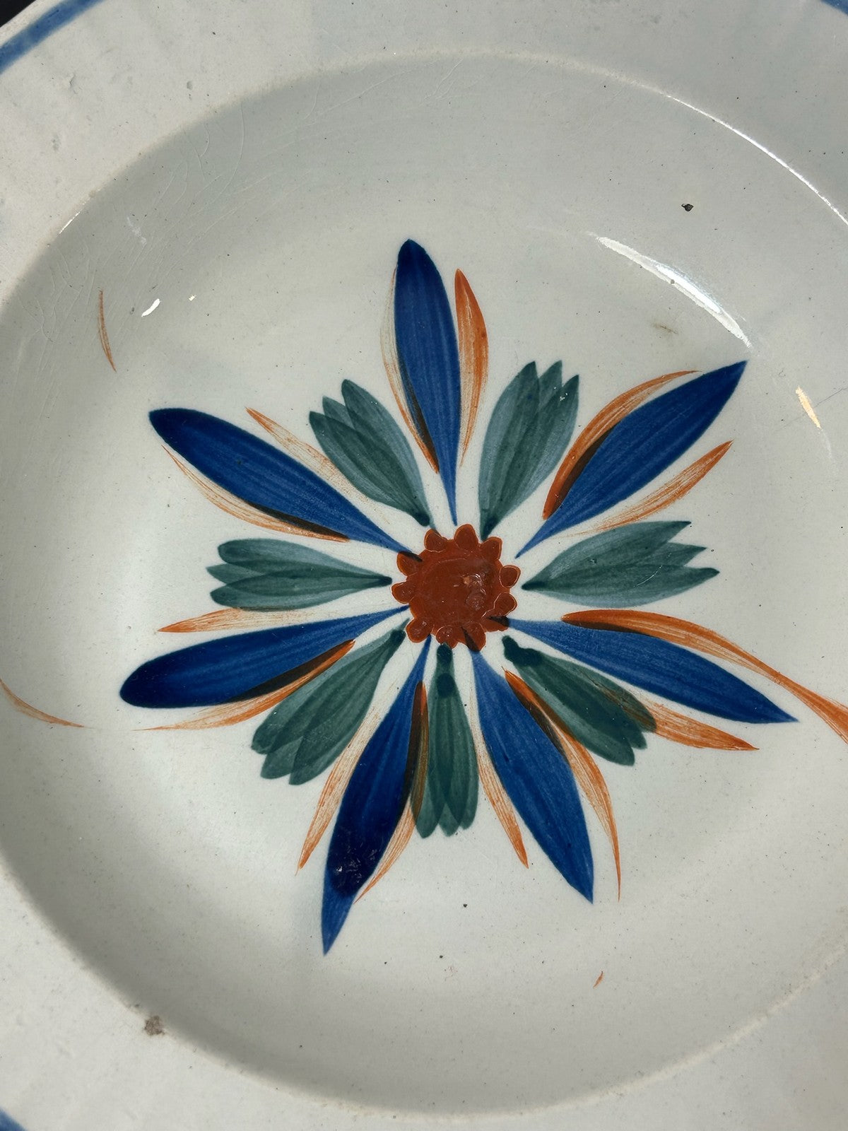 Antique Pearlware Plate Hand Painted Stylised Daisy Blue Feather Edge 22cm A/F3