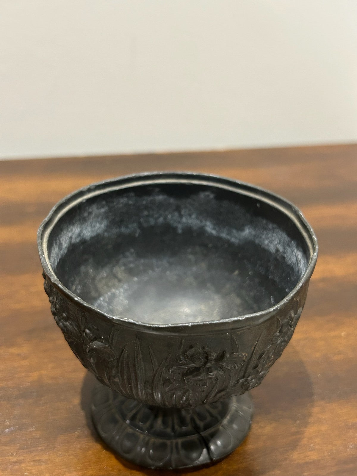 Two Art Nouveau Style Pewter Footed Bowls Iris Relief A/F5