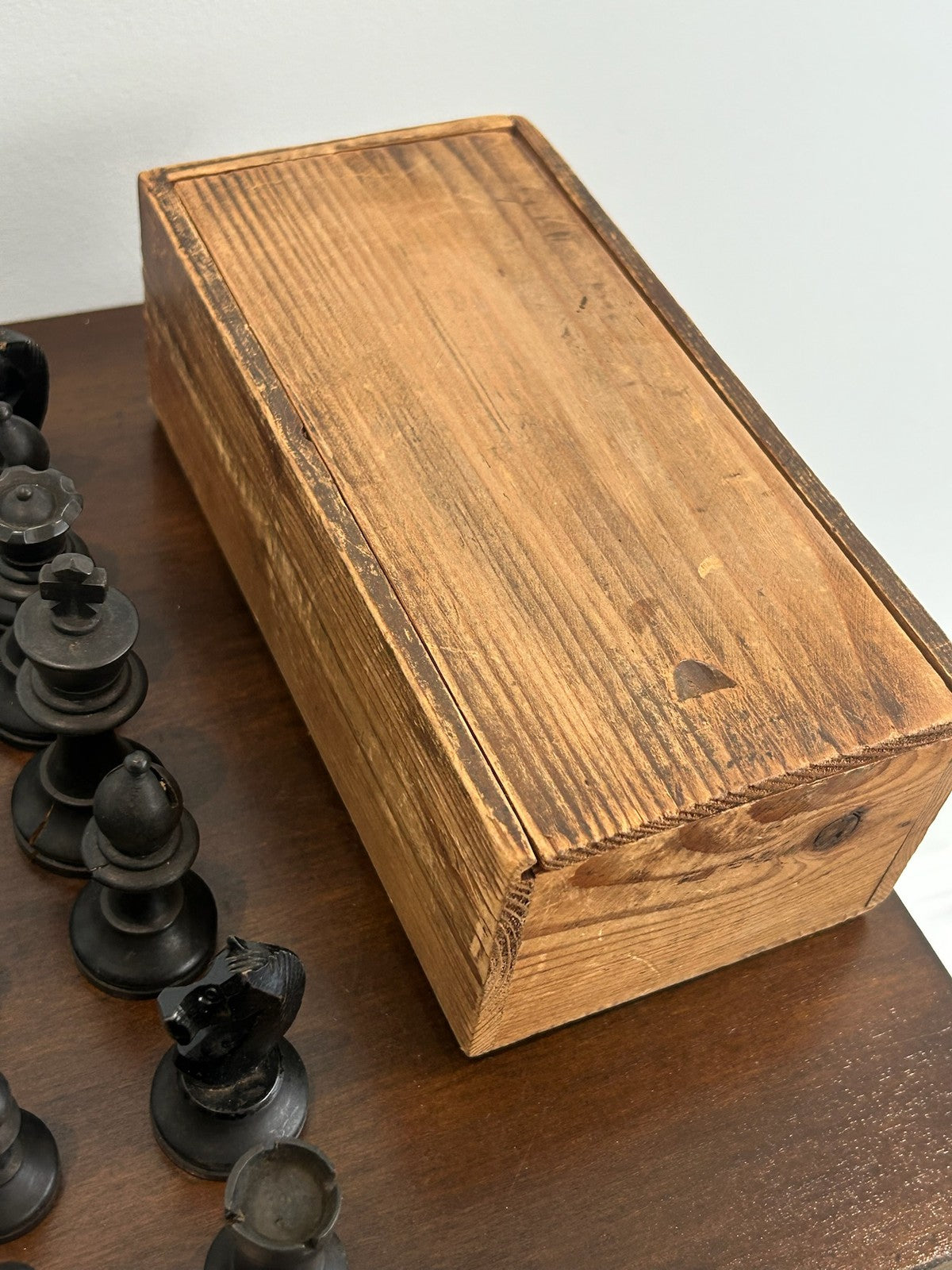 Vintage Wooden Chess Set Complete with Original Storage Box Staunton Style8