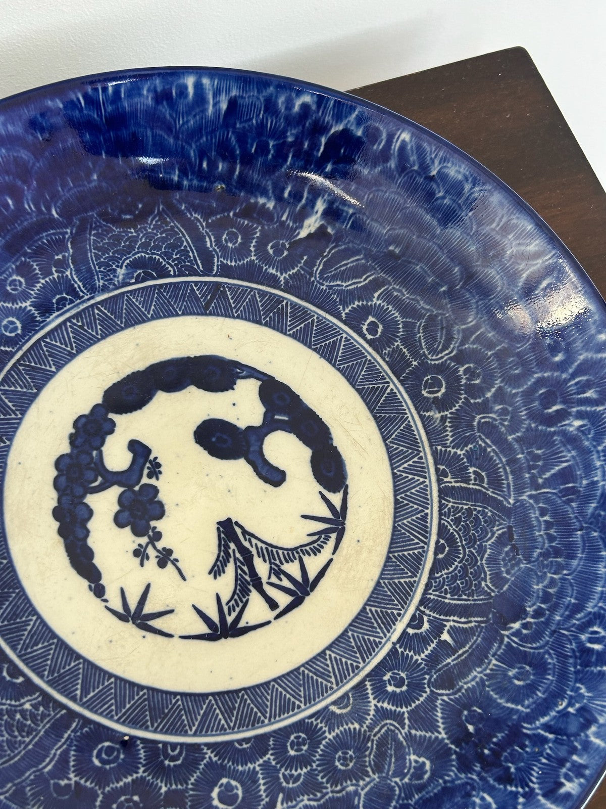 Japanese Blue & White Transfer Plate Central Figure Roundel 29cm2