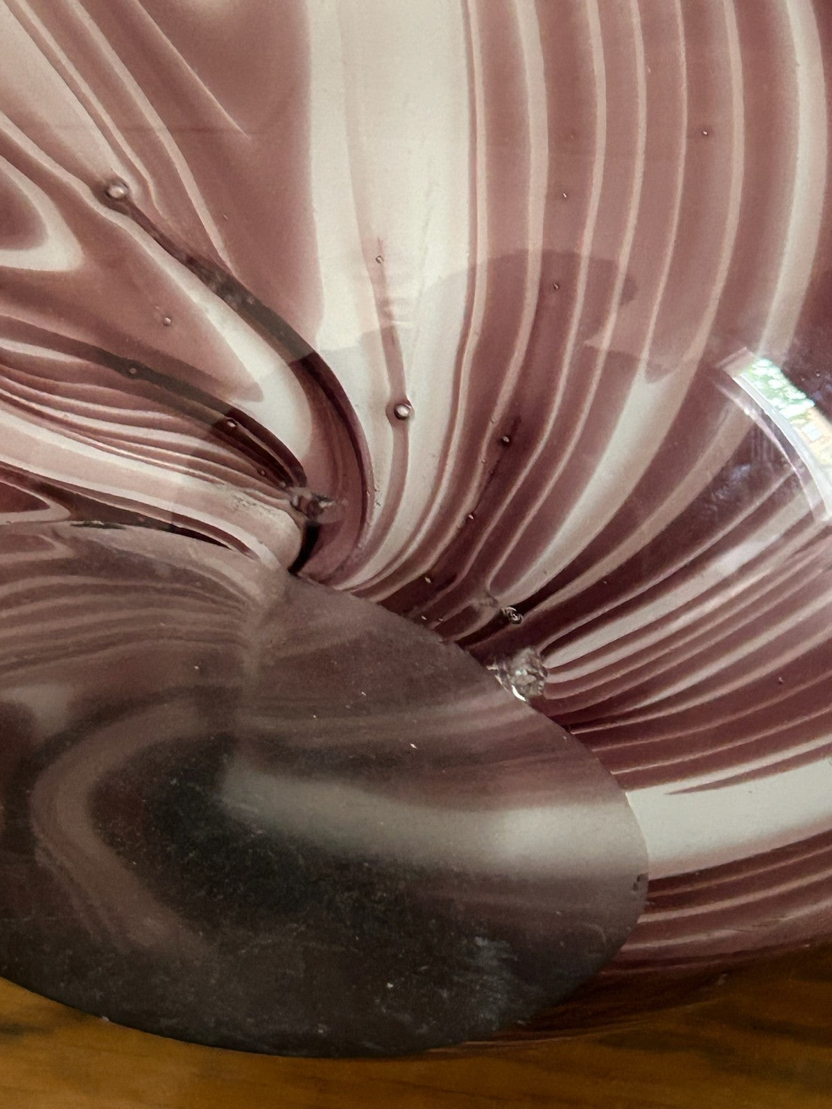 Vintage Murano Style Art Glass Vase Amethyst White Feather Pulled Design Ruffled10