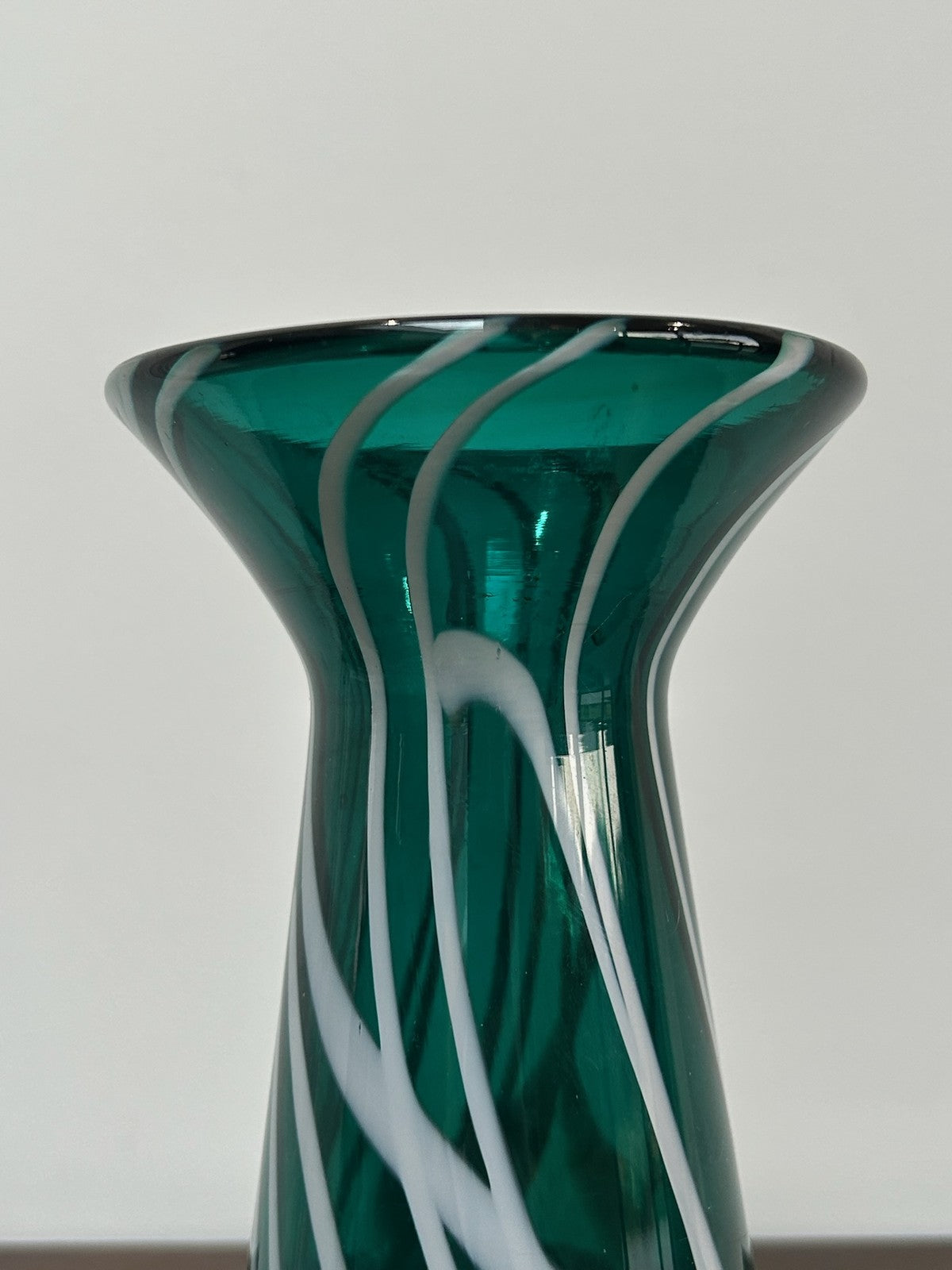 Vintage Murano Style Green White Swirl Art Glass Tall Vase 19cm Mid Century3