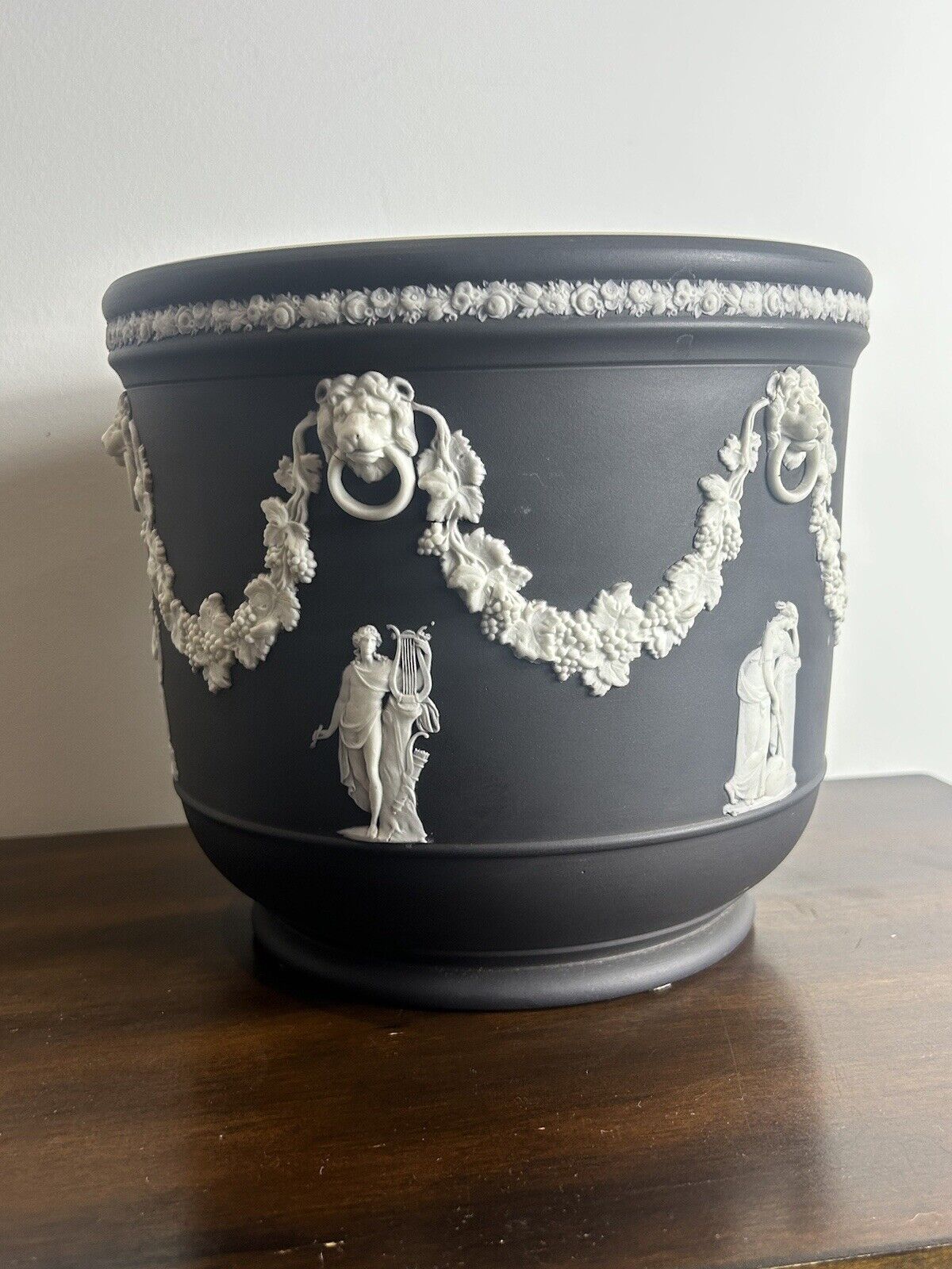 Wedgwood Black Jasperware Jardiniere Planter 19cm Height