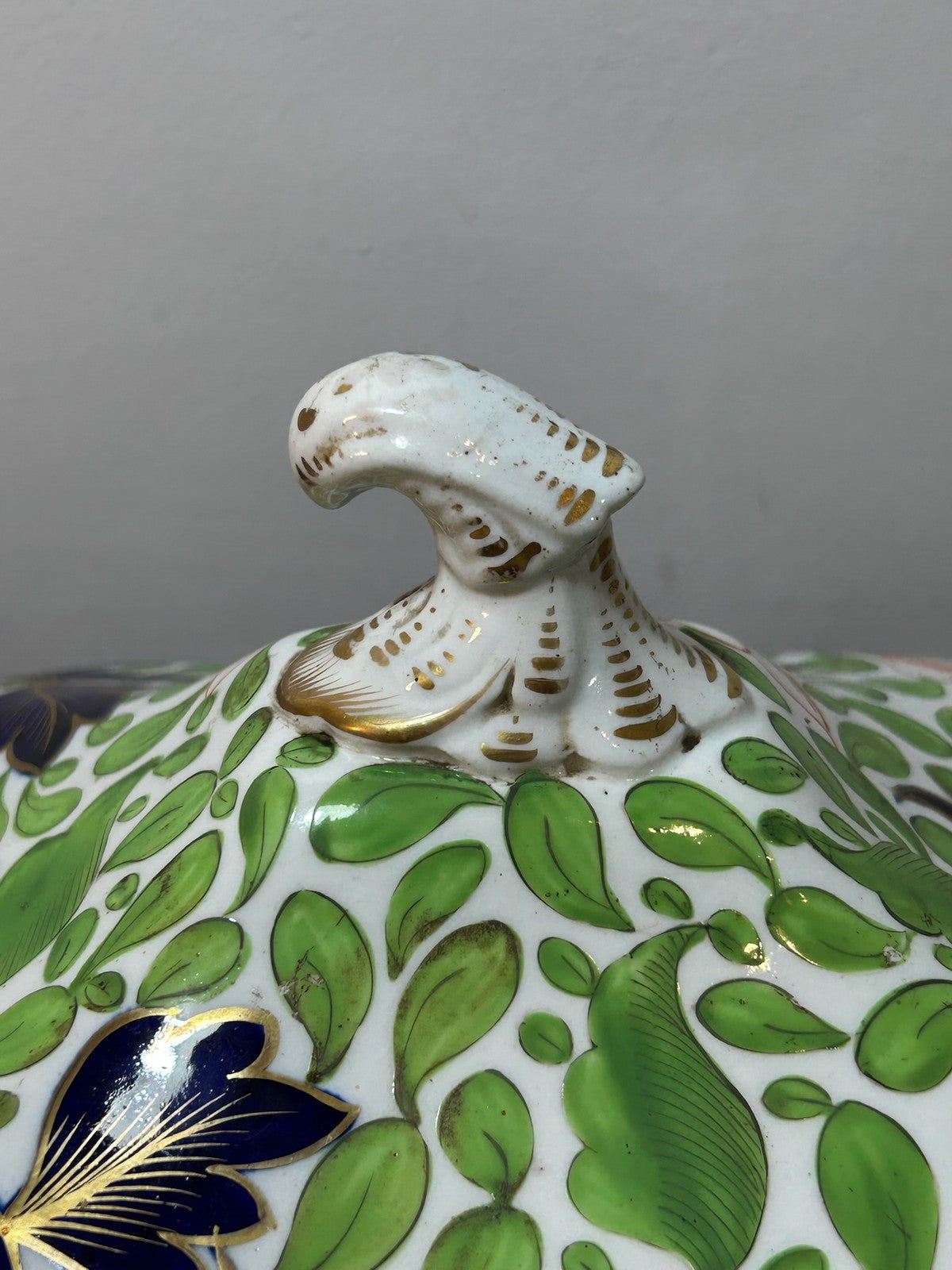 Antique Regency Ironstone Covered Vegetable Tureen Stand Lion Finial Imari c18205