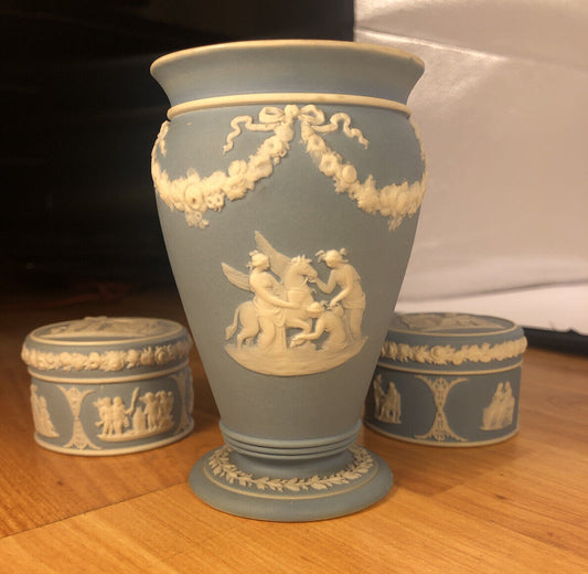 Wedgwood light blue jasperware early 19th century vase