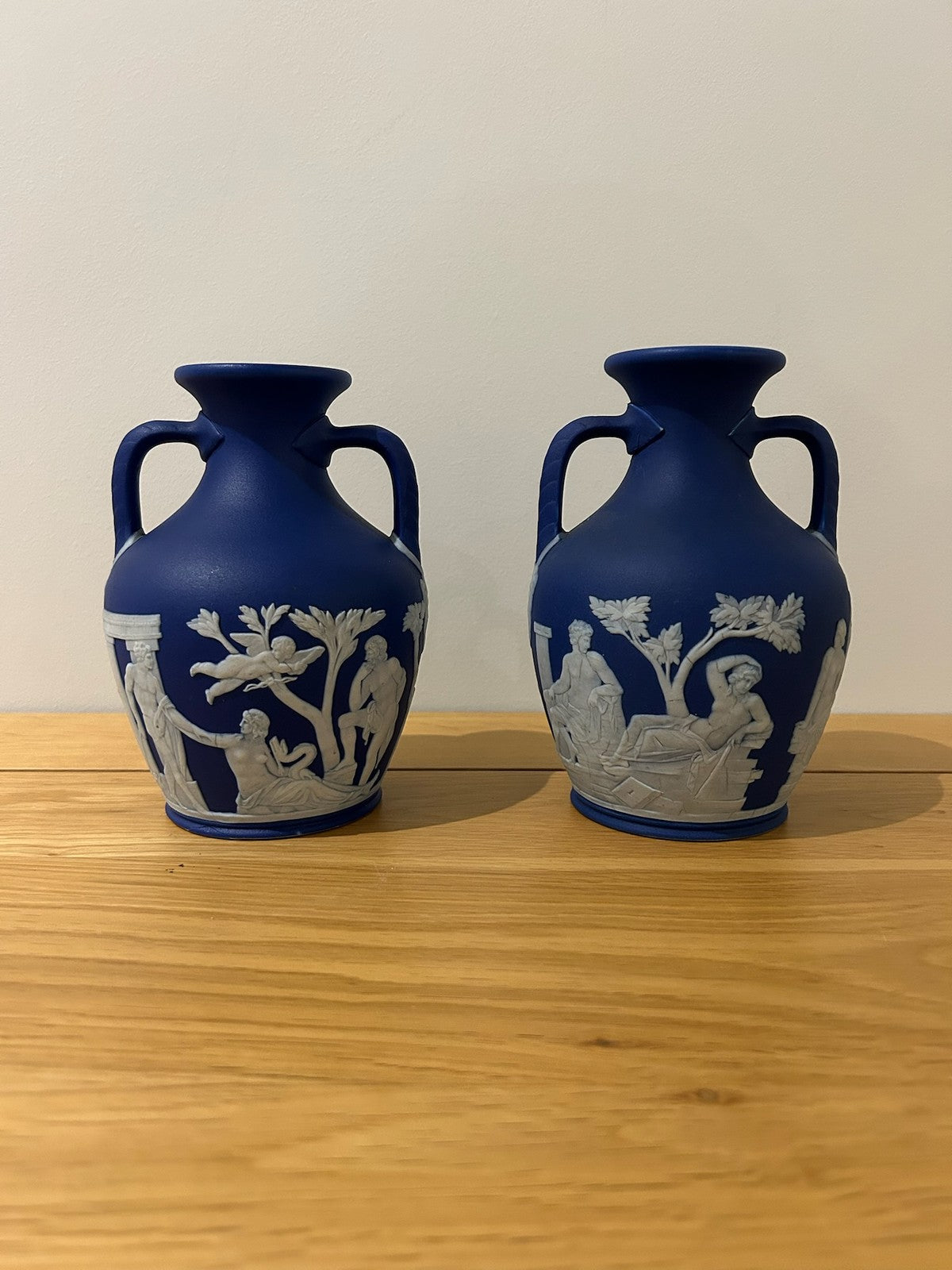 Antique Wedgwood Portland Vase Dark Blue Jasper Dip Impressed c1820 50 16cm 17