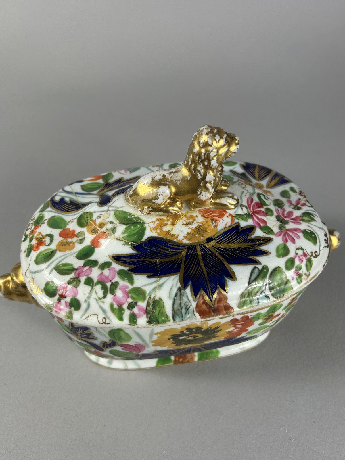 Early 19th Century English Imari Style Lion Finial Tureen