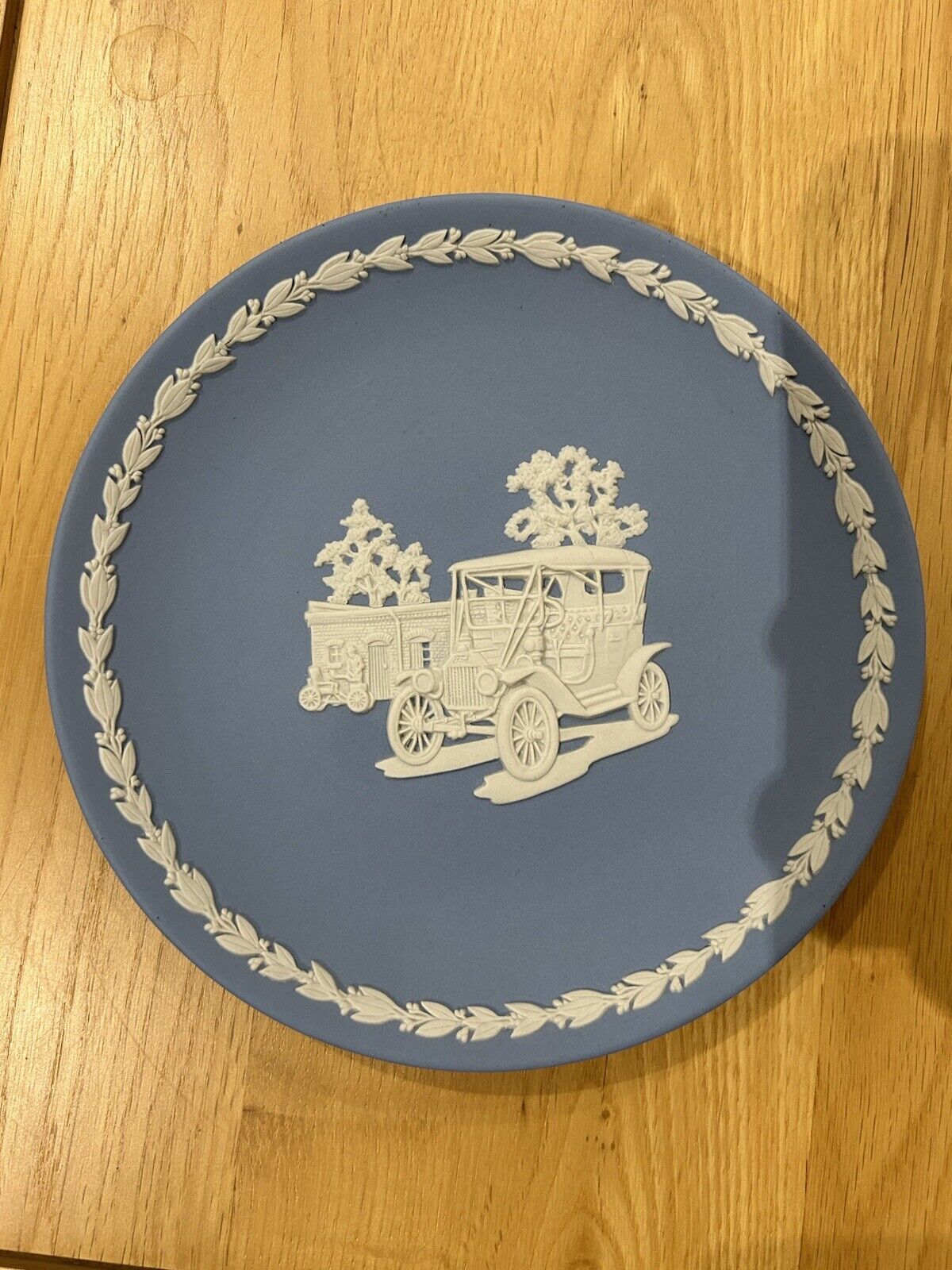 Wedgwood SIGNED “Henry Ford II” Jasperware One Of A Kind Auto-memorabilia plate