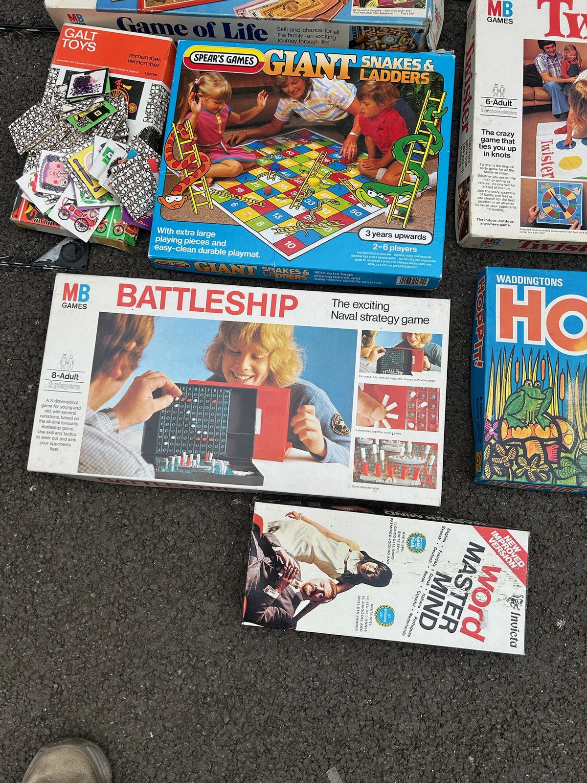 Job Lot of Various Vintage Board Games As Found Cluedo Twister Battleship1