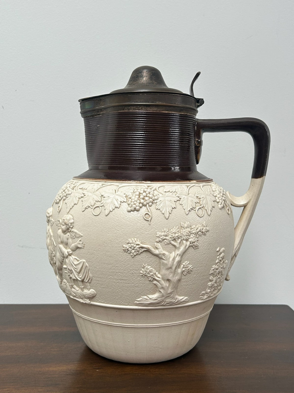 Large Turner Stoneware Silver Lidded Jug 28cm Sprigged Georgian c18000
