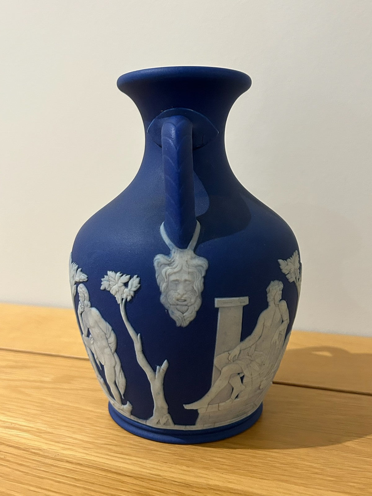 Antique Wedgwood Portland Vase Dark Blue Jasper Dip Impressed c1820 50 16cm 13