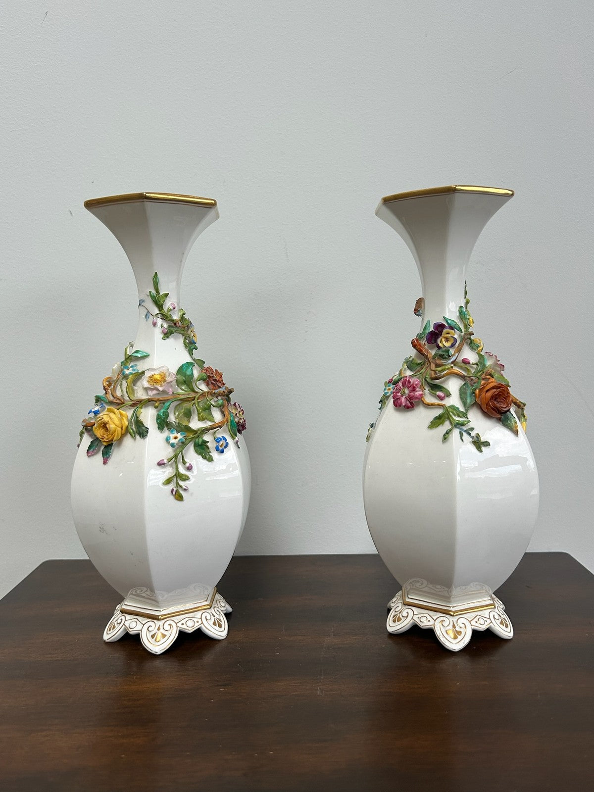 Pair Victorian English Porcelain Hand Painted Vases Possibly Samuel Alcock 24cm1