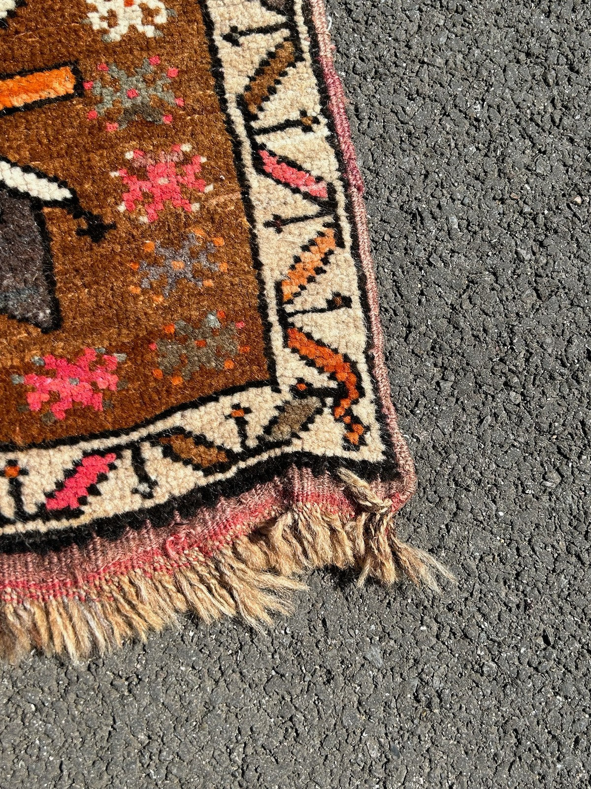Vintage Tribal Rug Anatolian Style Red Orange Brown Geometric Hooked Medallions5