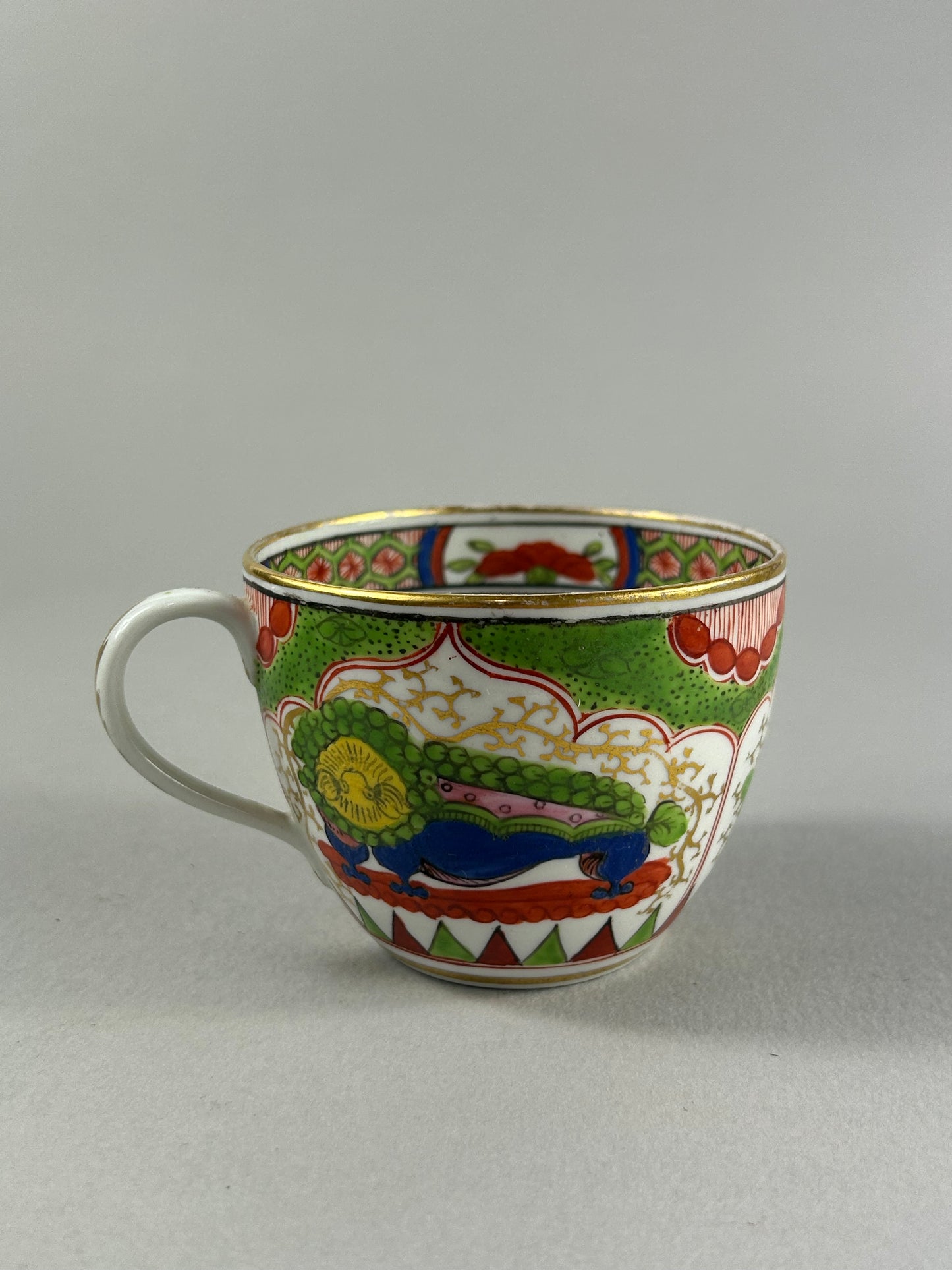 Regency Old Dragons polychrome porcelain tea cup c.1815