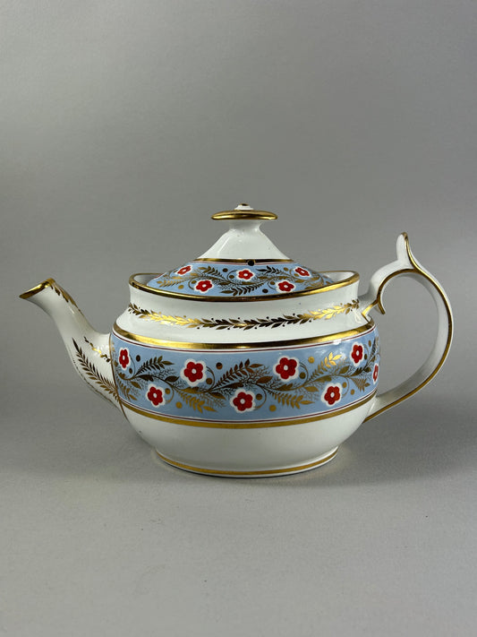 Early 19th Century British Porcelain Teapot with Gilt Floral Border