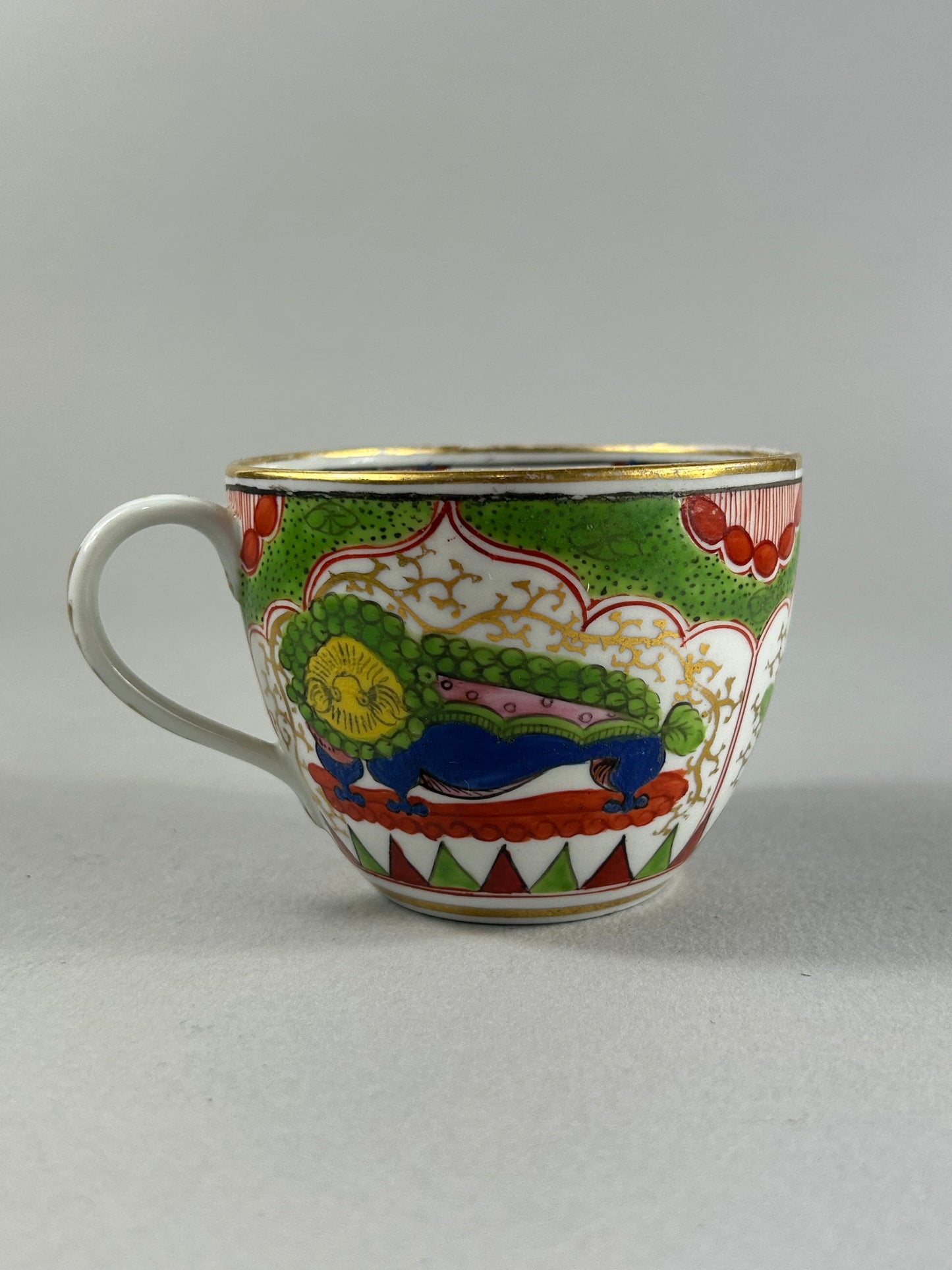 Regency Old Dragons polychrome porcelain tea cup c.1815